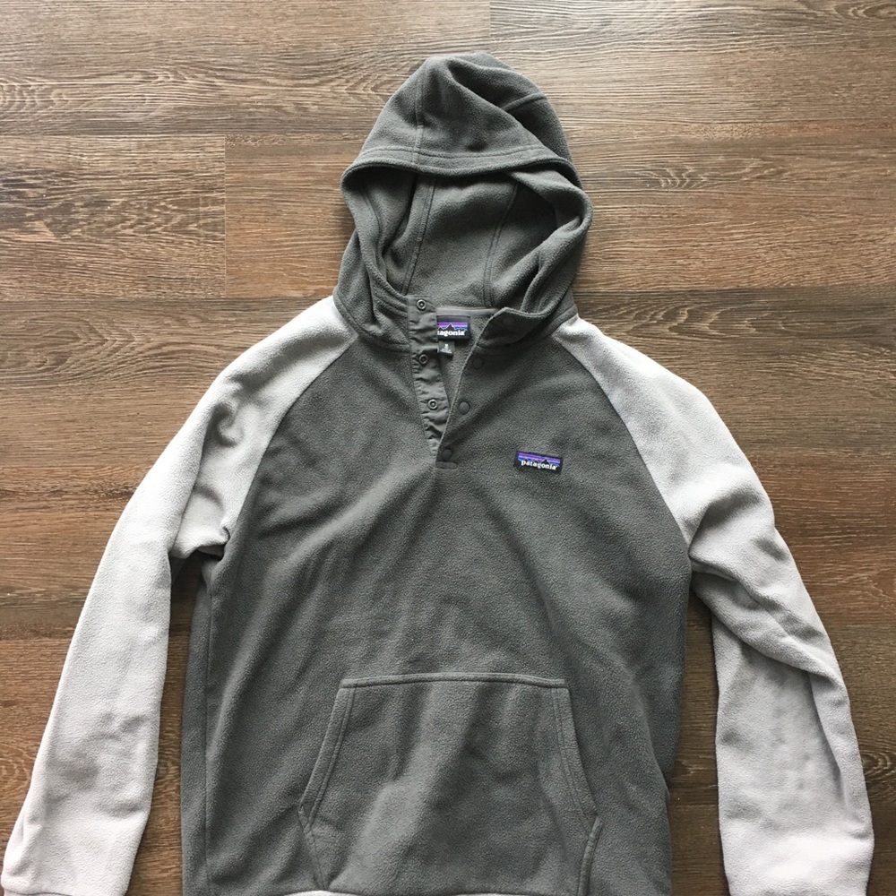 Patagonia sweatshirt